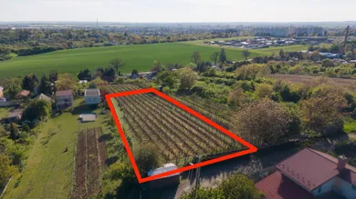 Działki na sprzedaż, Levice · €170 000