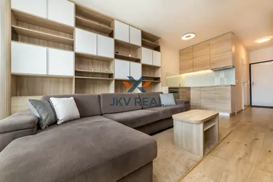 Na predaj 1-izbový byt, 33 m², Bratislava-Petržalka