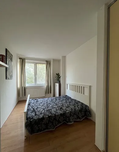 Na predaj 3-izbový byt, 68 m², Bratislava-Nové Mesto, Tomášikova