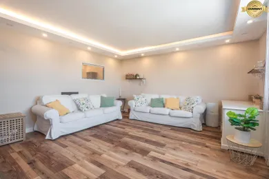 Na predaj 4-izbový byt, 97 m², Babenbergerstraße