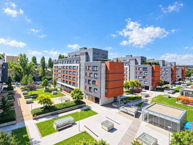 Na predaj 3-izbový byt, 83 m², Bratislava-Ružinov, Trenčianska