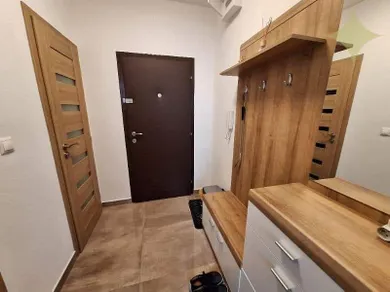 Na prenájom 1-izbový byt, 37 m², Zlaté Moravce, Hviezdoslavova