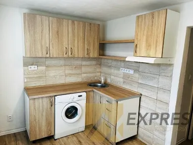 Eladó lakások, 1-szobás, Handlová · €49 990