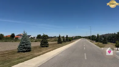 Na predaj pozemok, Kvetoslavov