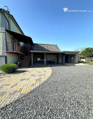 Na predaj dom, 192 m², Okoč, Vinohradská
