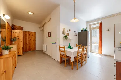 Na predaj 4-izbový byt, 137 m², Bratislava-Staré Mesto, Paulínyho