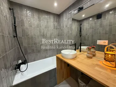 Byty na predaj 2-izbový, Bratislava-Lamač · €199 900
