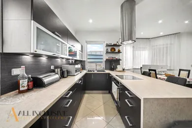 Na predaj 5-izbový dom, 128 m², Kostolné Kračany
