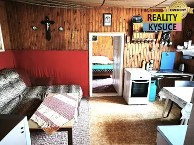 Na predaj 4-izbový rekreačný dom, 663 m², Klokočov