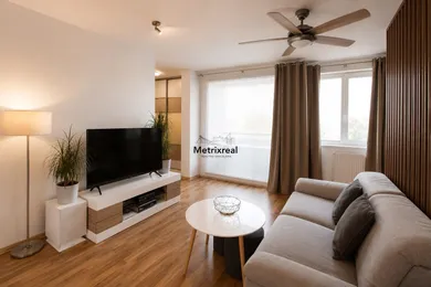 Mieszkania na wynajem, 1-pokojowe, Bratislava-Nové Mesto · €690