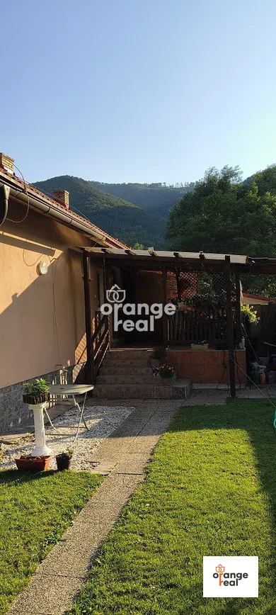 Na predaj 2-izbový dom, 255 m², Veľká Lodina