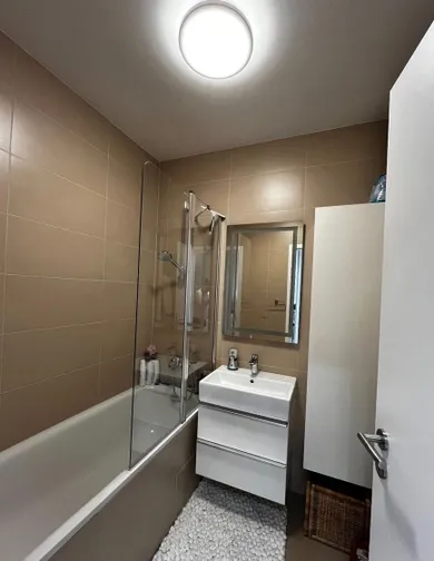 Na predaj 2-izbový byt, 49 m², Bratislava-Devínska Nová Ves
