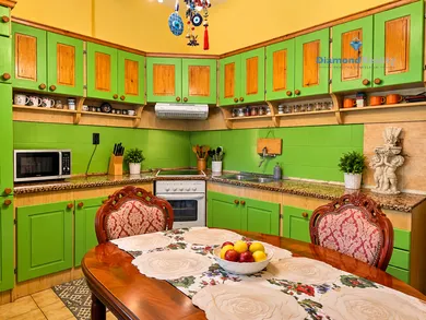Na predaj 2-izbový byt, 82 m², Košice-Staré Mesto, Letná