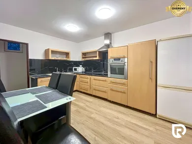 Na prenájom 2-izbový byt, 80 m², Svätý Jur, Bratislavská