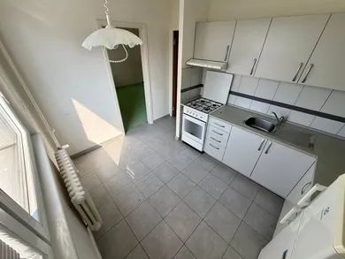 Na predaj 3-izbový byt, 69 m², Bratislava-Dúbravka, Repašského