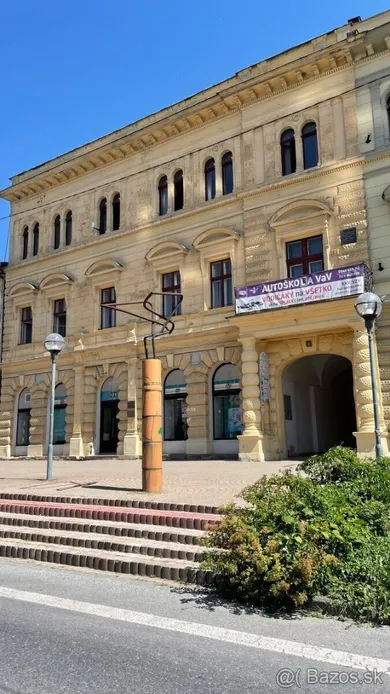 Na prenájom komerčné, 19 m², Prešov