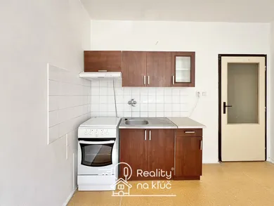 Mieszkania na sprzedaż, 1-pokojowe, Nové Zámky · €69 500