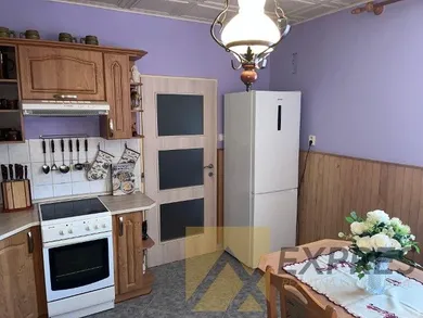 Na predaj 2-izbový byt, 62 m², Handlová, Partizánska
