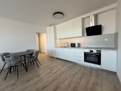 Na prenájom 3-izbový byt, 54 m², Košice-Juh, Jantárová