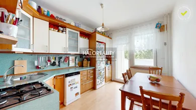 Na predaj 4-izbový byt, 97 m², Banská Bystrica