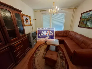 Na prenájom 1-izbový byt, 36 m², Levice, Perecká ul.