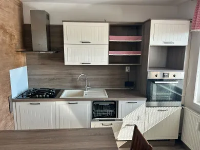 Na predaj 2-izbový byt, 63 m², Banská Bystrica, Javornícka