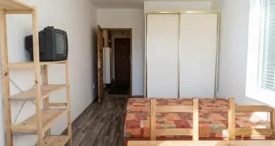 Na prenájom 1-izbový byt, 27 m², Bratislava-Rača, Pekná cesta