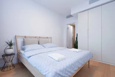 Na prenájom 2-izbový byt, 50 m², Bratislava-Staré Mesto