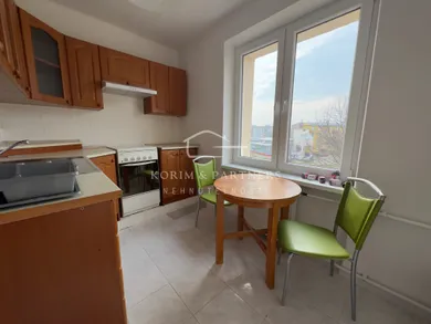 Byty na prenájom 2-izbový, Komárno · €500