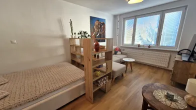 Na prenájom 1-izbový byt, 38 m², Banská Bystrica, Nám. Ľ. Štúra