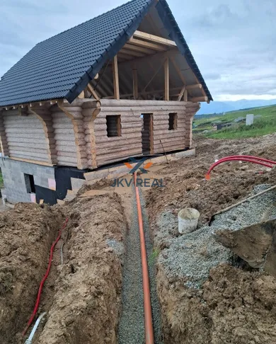 Na predaj dom, Necpaly
