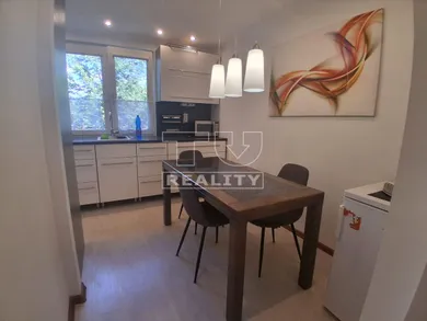Mieszkania na sprzedaż, 3-pokojowe, Košice-Sever · €249 900