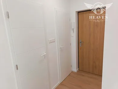 Na prenájom 4-izbový byt, 99 m², Komárno, Vozová 6