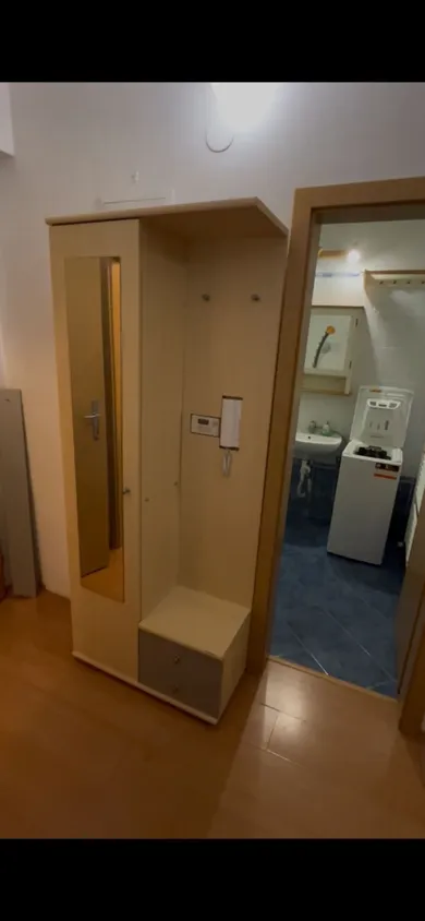 Na prenájom 1-izbový byt, 31 m², Bratislava-Karlova Ves, Kresánkova