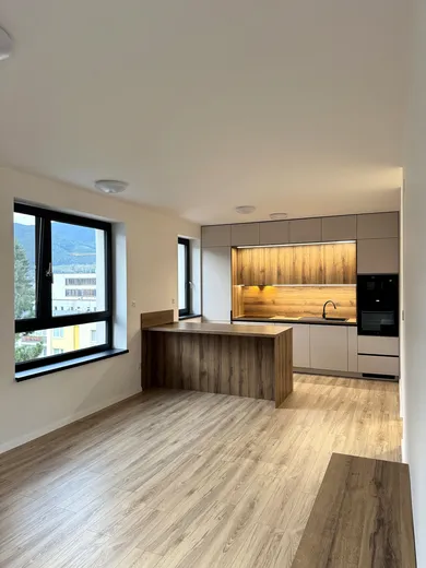 Квартири в оренду, 2-кімнатні, Vrútky · €690