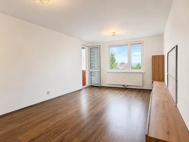 Na predaj 4-izbový byt, 85 m², Turčianske Teplice, Horné Rakovce