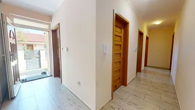 Na predaj 4-izbový dom, 150 m², Hrubý Šúr, Hrubý Súr 452