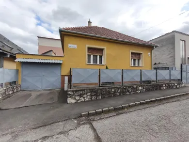 Domy na predaj 2-izbový, Lučenec · €135 000