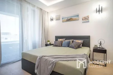 Na prenájom 2-izbový byt, 46 m², Bratislava-Staré Mesto, ulica