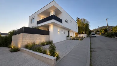 Eladó lakások, 4-szobás, Nitra · €369 000