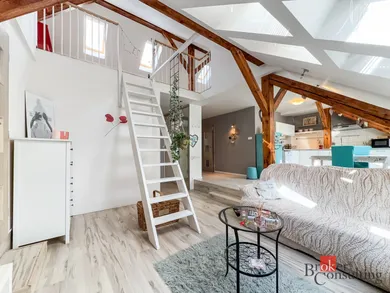 Na prenájom 2-izbový byt, 69 m², Bratislava-Staré Mesto, Jedlíkova