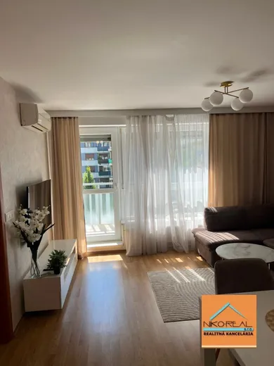 Mieszkania na wynajem, 2-pokojowe, Bratislava-Ružinov · €950