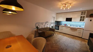 Byty na prenájom 2-izbový, Bratislava-Nové Mesto · €789