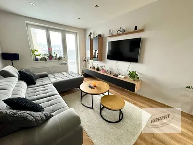 Na prenájom 2-izbový byt, 60 m², Nové Zámky, Cisárska bašta