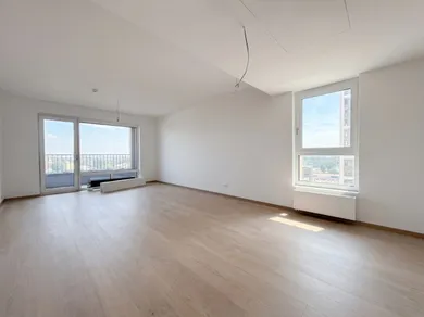 Na predaj 3-izbový byt, 99 m², Bratislava-Ružinov, Košická