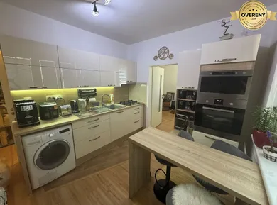 Mieszkania na sprzedaż, 1-pokojowe, Nitra · €145 000