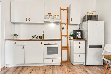 Na predaj 2-izbový byt, 38 m², Bratislava-Dúbravka, Homolova