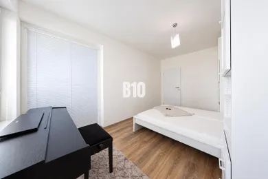 Na prenájom 2-izbový byt, 45 m², Bratislava-Petržalka