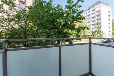 Na prenájom 2-izbový byt, 51 m², Bratislava-Nové Mesto, Sibírska