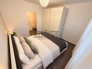 Na prenájom 2-izbový byt, 53 m², Bratislava-Devínska Nová Ves